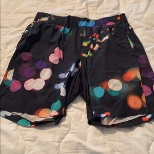 Lululemon 9” the short